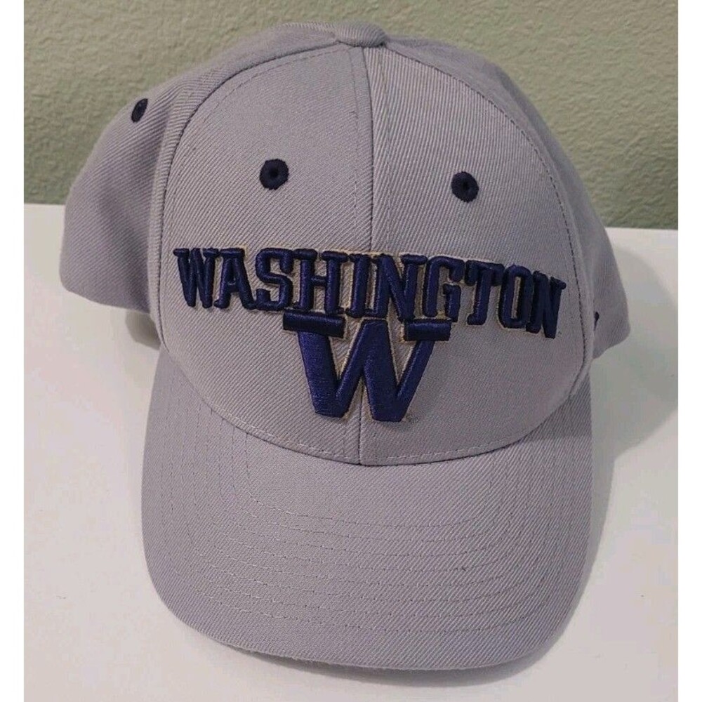 WASHINGTON UW Baseball Cap Hat Zephyr Snapback Raised 3D Spell Out Logo Gray